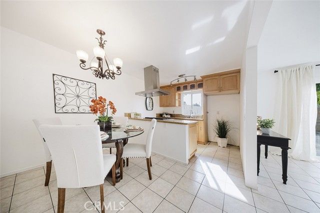 643 S College Avenue, Claremont, CA 91711