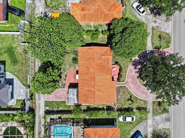 305 NW 111th St, Miami Shores, FL 33168