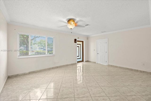 305 NW 111th St, Miami Shores, FL 33168