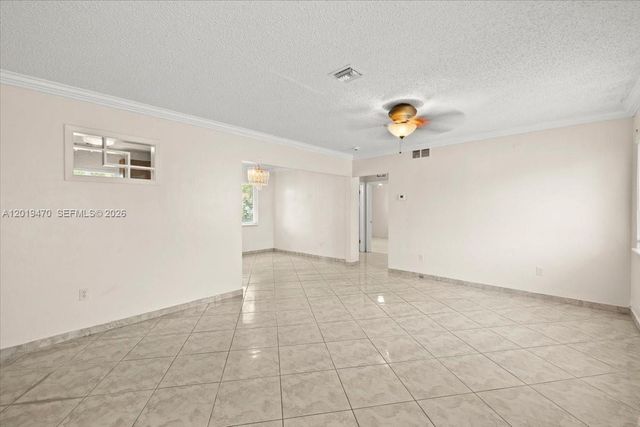 305 NW 111th St, Miami Shores, FL 33168