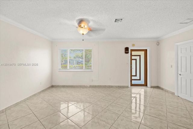 305 NW 111th St, Miami Shores, FL 33168