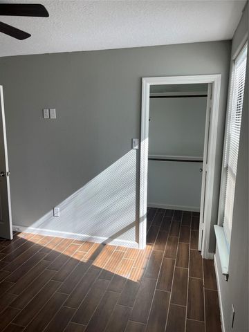 18222 Bonnie Alice Drive A, Montgomery, TX 77316