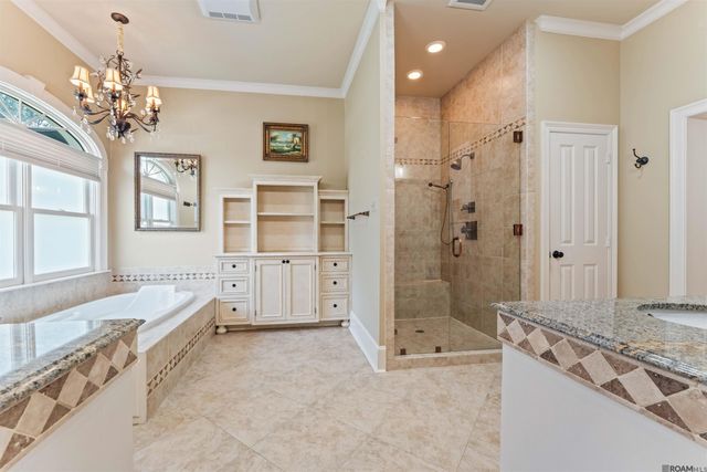 222 Shady Oaks Ct, Baton Rouge, LA 70810
