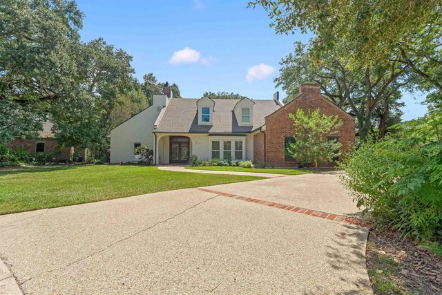 222 Shady Oaks Ct, Baton Rouge, LA 70810