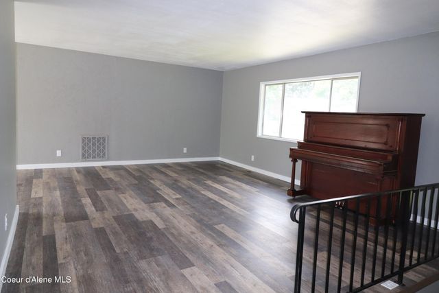 2210 W Rudolph Ct, Hayden, ID 83835