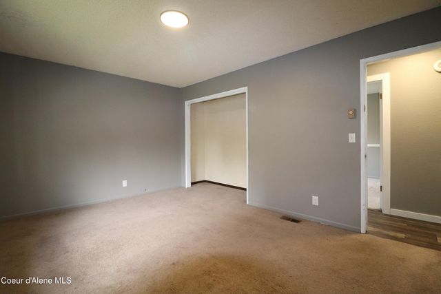 2210 W Rudolph Ct, Hayden, ID 83835
