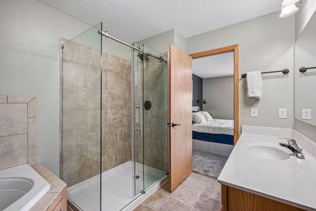 5625 100th Lane N, Brooklyn Park, MN 55443