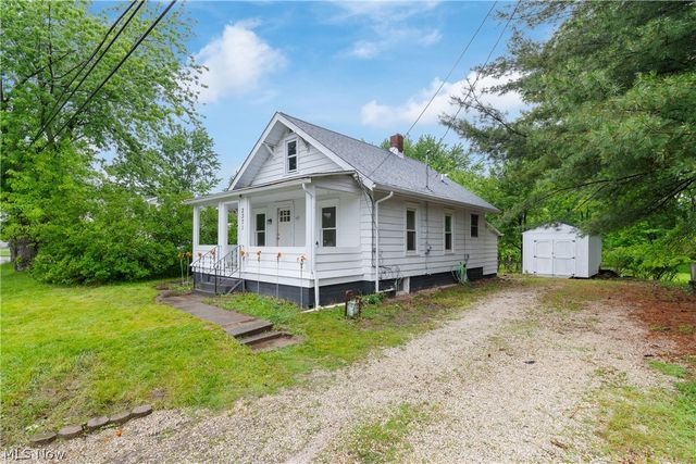 2371 Greensburg Road, Green, OH 44720