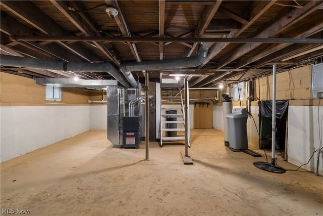 2371 Greensburg Road, Green, OH 44720