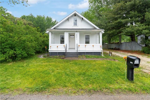 2371 Greensburg Road, Green, OH 44720