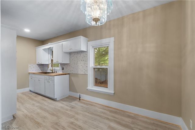 2371 Greensburg Road, Green, OH 44720