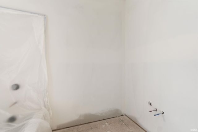 8121 Rothman Road, Fort Wayne, IN 46835