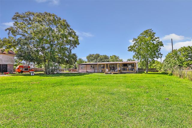2213 Iron Ore Drive, Huffman, TX 77336