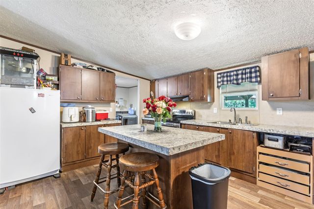 2213 Iron Ore Drive, Huffman, TX 77336