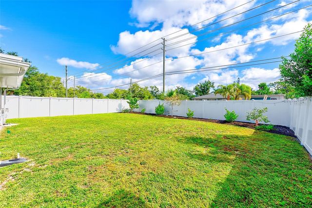 7400 9TH AVENUE N, St Petersburg, FL 33710