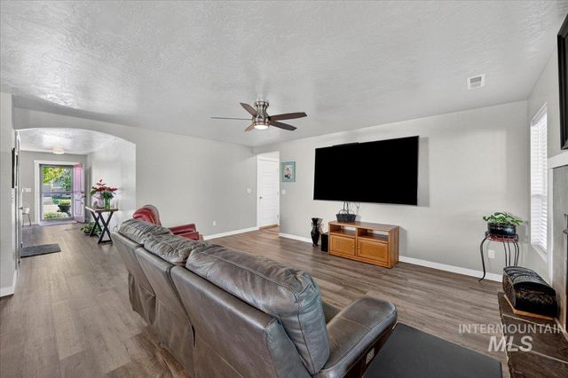 3080 W Everest St, Meridian, ID 83646