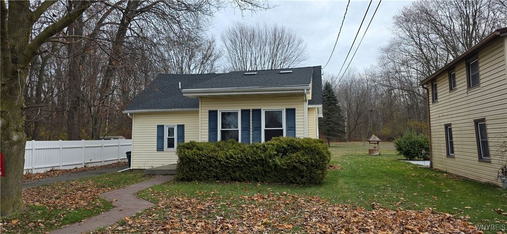 2749 Caledonia Street, Newfane, NY 14108