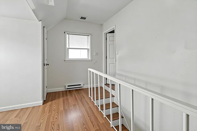 68 16TH AVE, Elmwood Park, NJ 07407