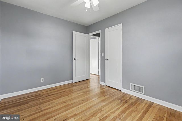 68 16TH AVE, Elmwood Park, NJ 07407