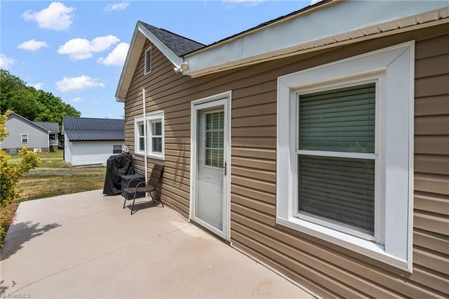 117 Sunset Drive, Randleman, NC 27317