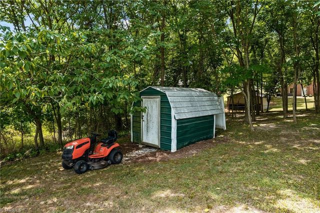 117 Sunset Drive, Randleman, NC 27317