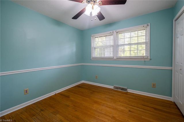 2702 Dumfries Road, Greensboro, NC 27407
