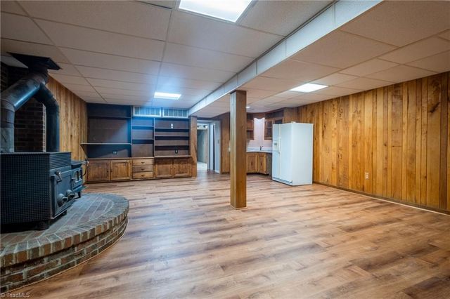 2702 Dumfries Road, Greensboro, NC 27407