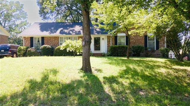 2702 Dumfries Road, Greensboro, NC 27407