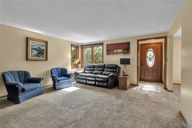 84 Windermere Boulevard, Amherst, NY 14226
