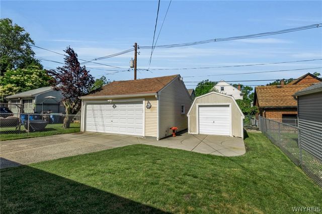 84 Windermere Boulevard, Amherst, NY 14226