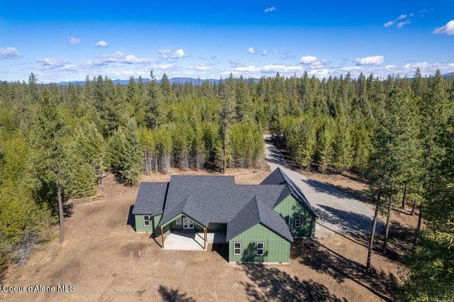 708 Tweedie RD, Blanchard, ID 83804