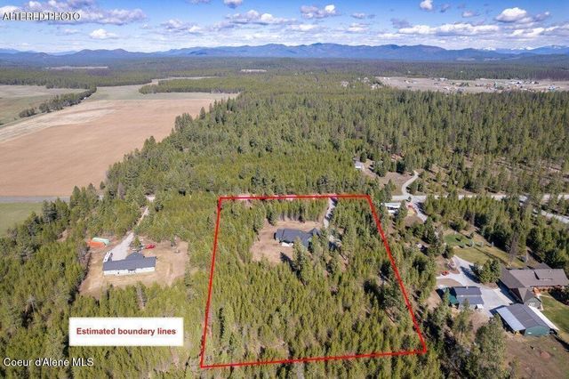 708 Tweedie RD, Blanchard, ID 83804