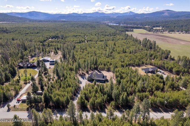 708 Tweedie RD, Blanchard, ID 83804