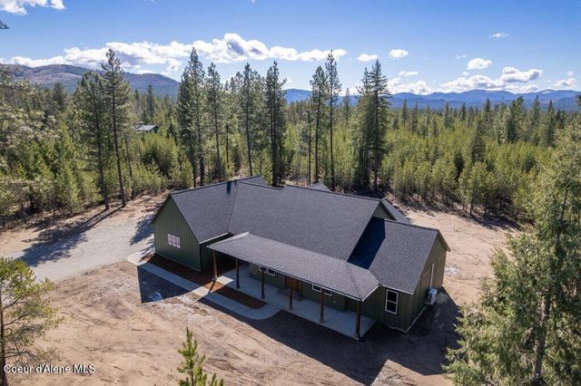708 Tweedie RD, Blanchard, ID 83804