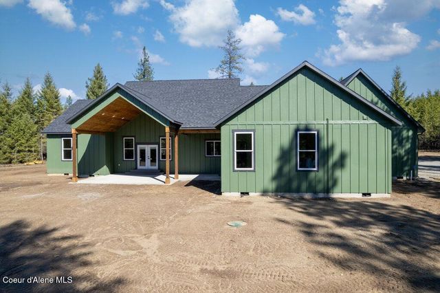 708 Tweedie RD, Blanchard, ID 83804