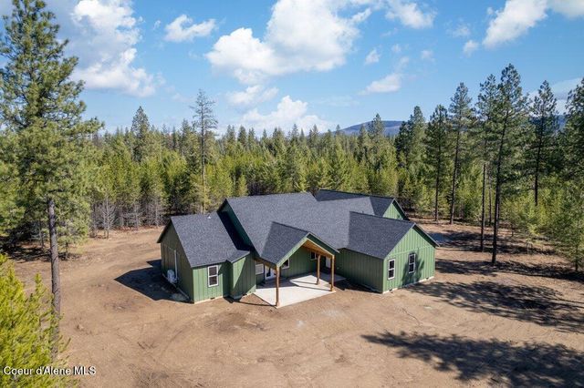 708 Tweedie RD, Blanchard, ID 83804