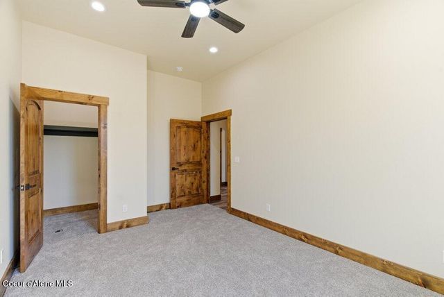 708 Tweedie RD, Blanchard, ID 83804