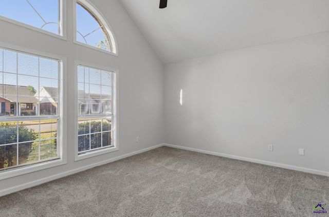 87 Park Ln, Warner Robins, GA 31093