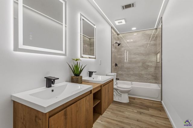 87 Park Ln, Warner Robins, GA 31093