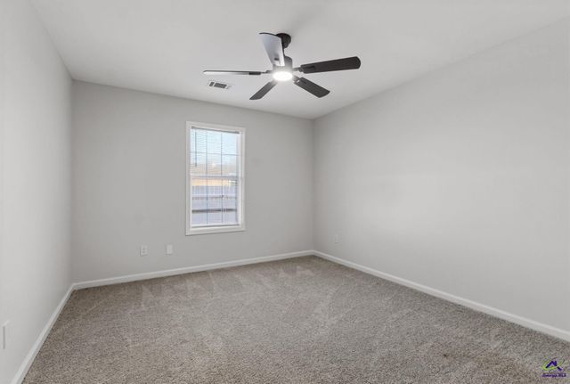 87 Park Ln, Warner Robins, GA 31093