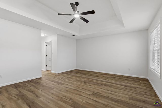 87 Park Ln, Warner Robins, GA 31093