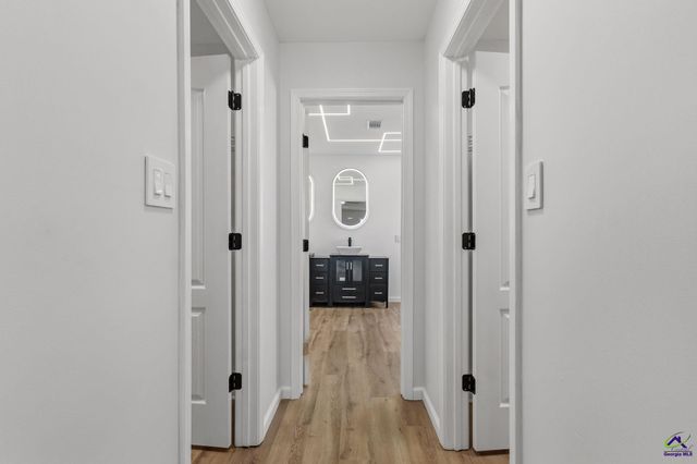 87 Park Ln, Warner Robins, GA 31093