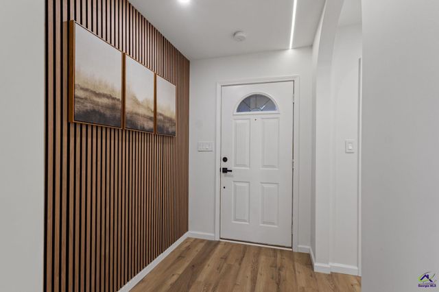 87 Park Ln, Warner Robins, GA 31093