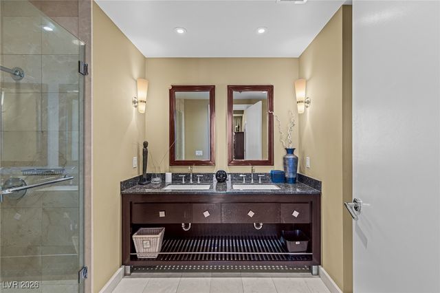 2700 Las Vegas Boulevard 4304, Las Vegas, NV 89109