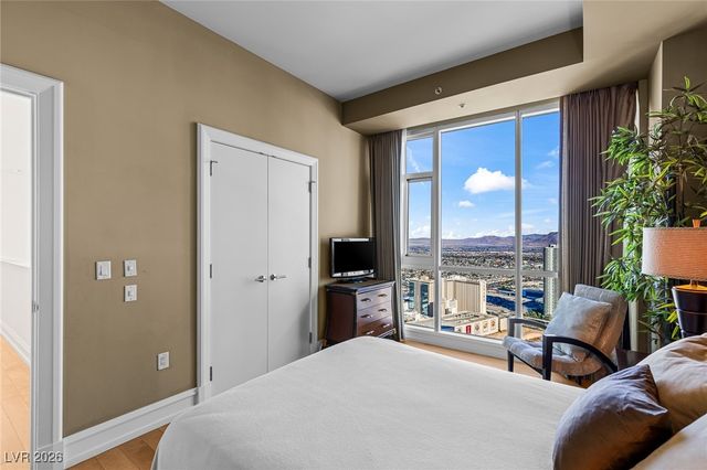 2700 Las Vegas Boulevard 4304, Las Vegas, NV 89109