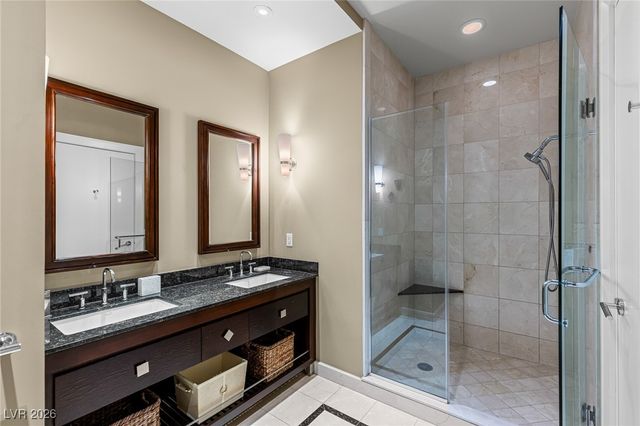 2700 Las Vegas Boulevard 4304, Las Vegas, NV 89109