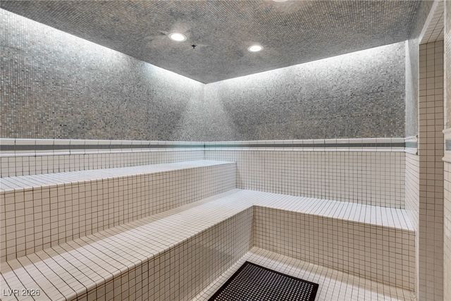 2700 Las Vegas Boulevard 4304, Las Vegas, NV 89109