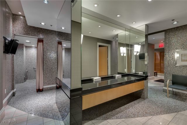 2700 Las Vegas Boulevard 4304, Las Vegas, NV 89109