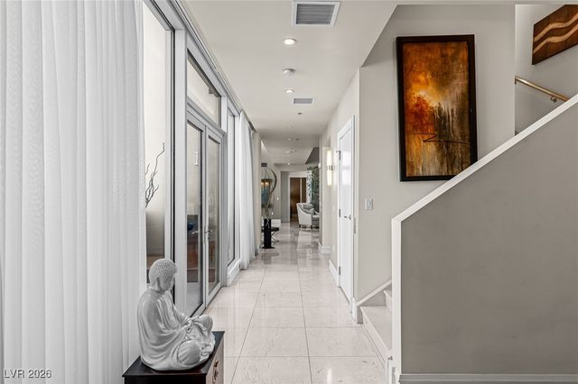 2700 Las Vegas Boulevard 4304, Las Vegas, NV 89109