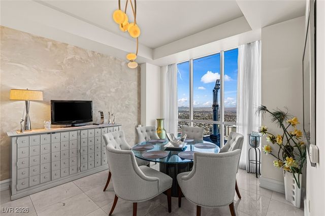 2700 Las Vegas Boulevard 4304, Las Vegas, NV 89109